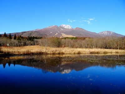 いもり池と逆さ妙高