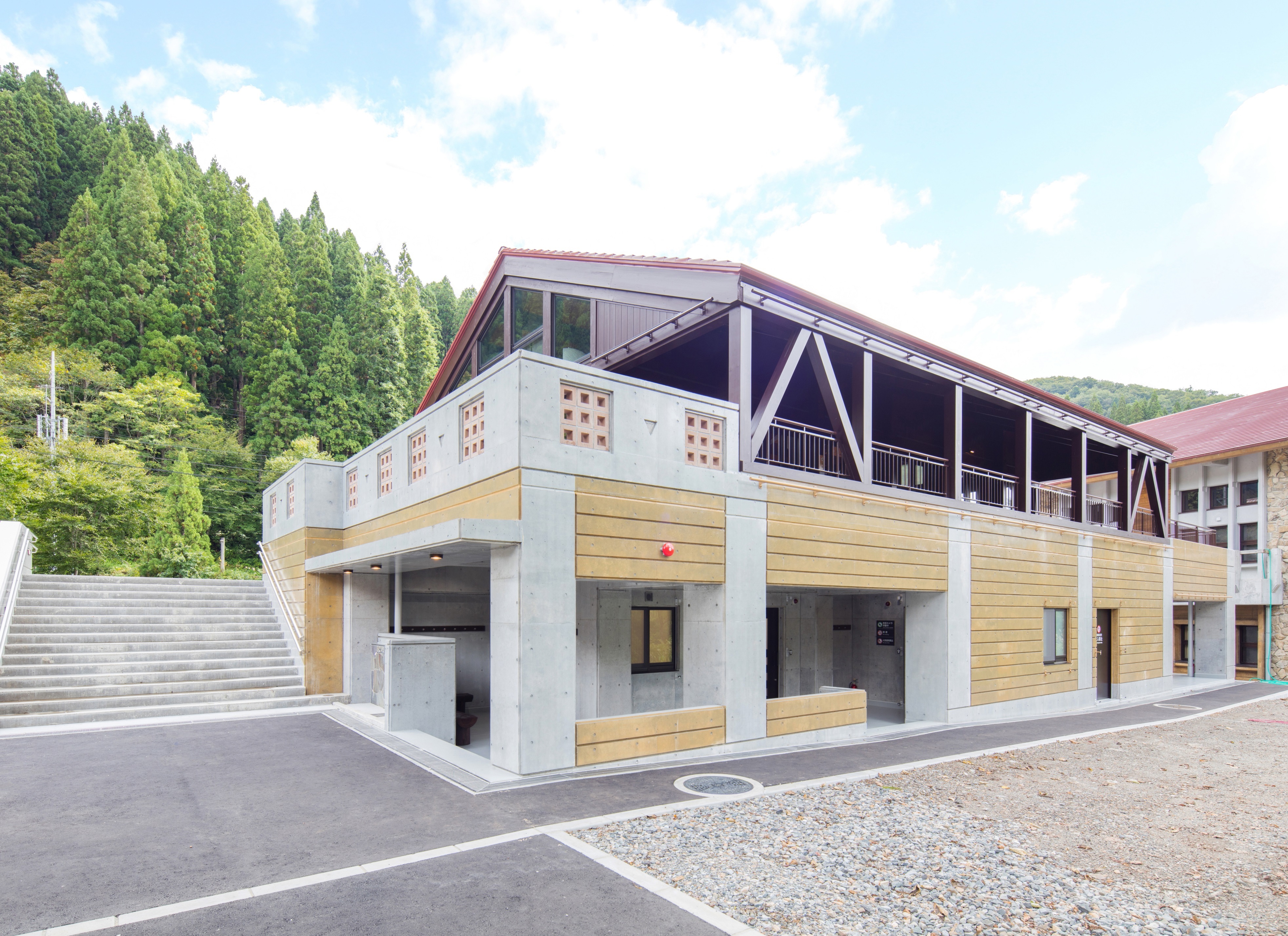 市ノ瀬休憩所(北面)