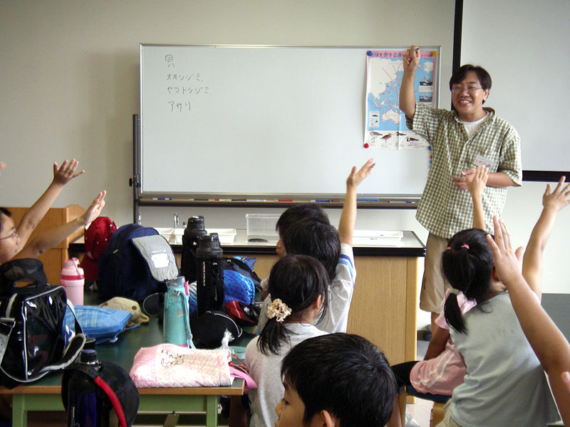Children engaged in energetic learning at the Fujimae Active Center